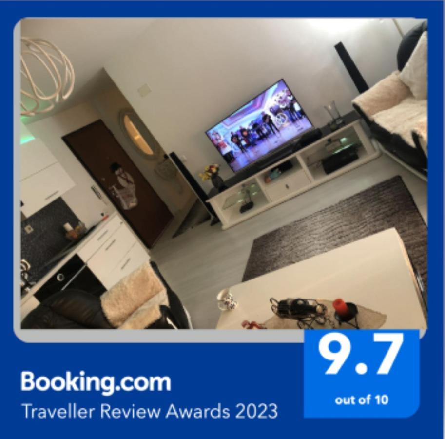 Lovely 2 Bedroom Condo In Gjilan. エクステリア 写真
